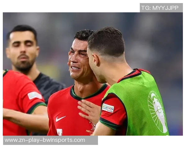 C罗成为首位为四家俱乐部打进百球的球员莱万和内马尔各为三队贡献进球