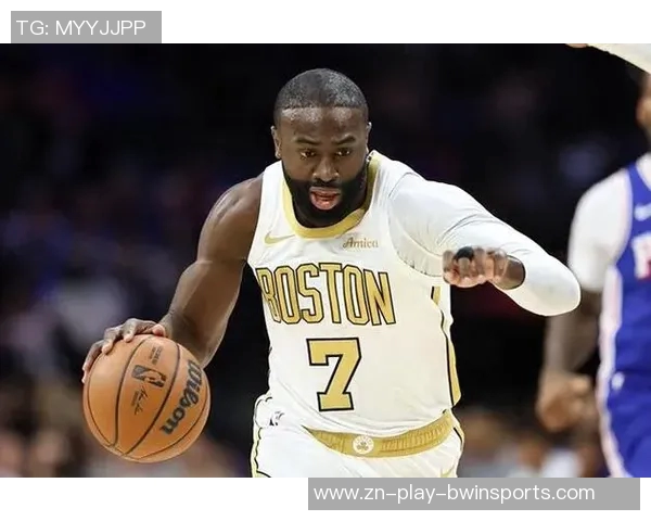 NBA官方宣布杰伦布朗因批评裁判被罚款35000美元引发热议